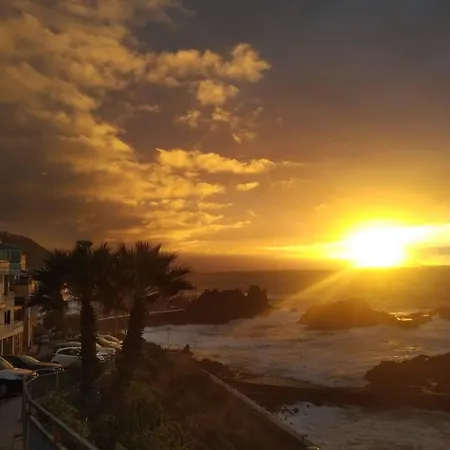 Sunset Apartment *